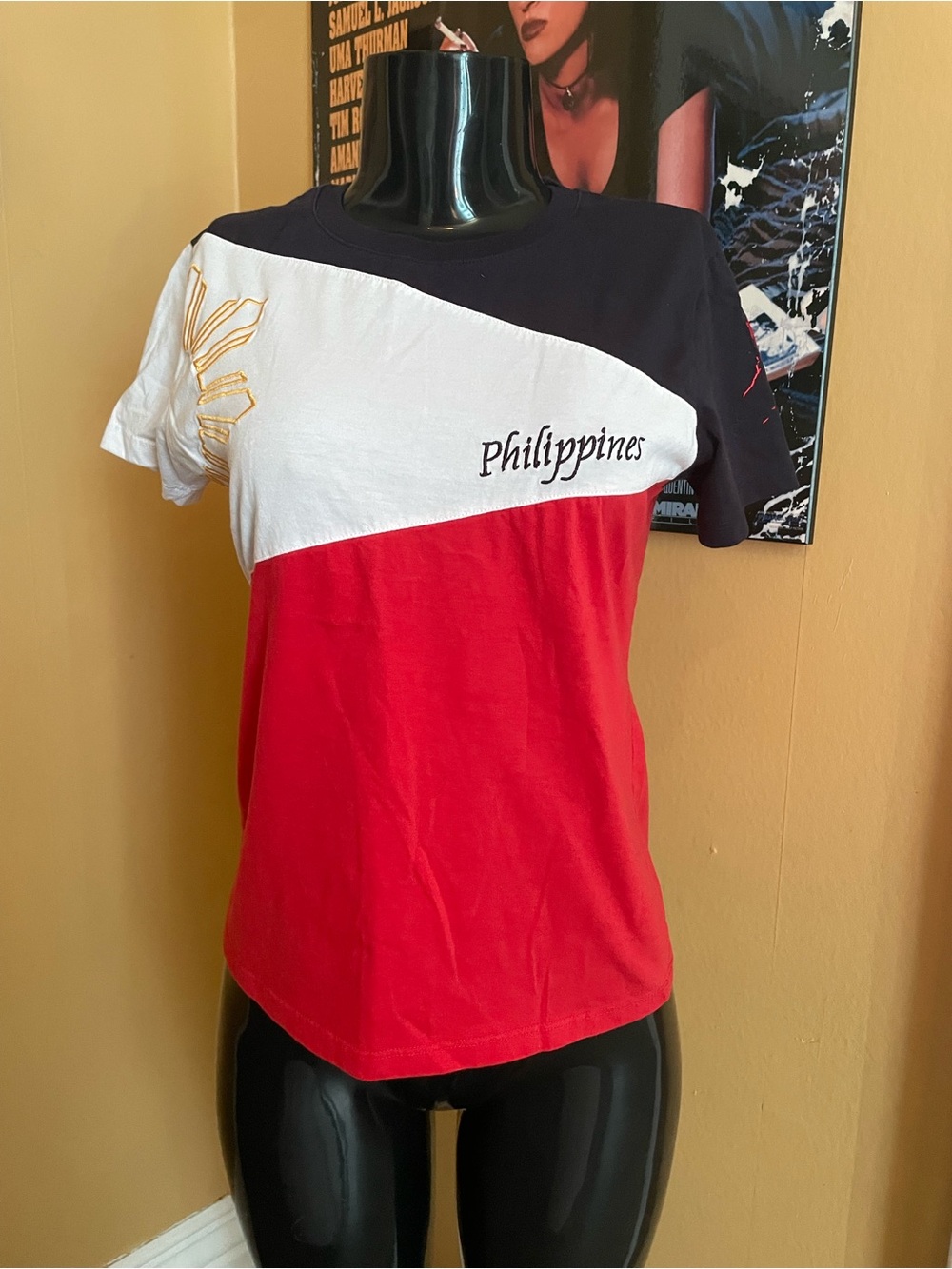 Vintage Philippines Colorblock Short-Sleeve Tee -( Medium )